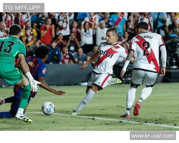 巴塞罗那宣布签下新后卫，引援为夺冠增添砝码