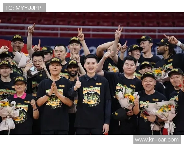 北京首钢男篮大胜辽宁本钢唐才育砍下35分创赛季新高