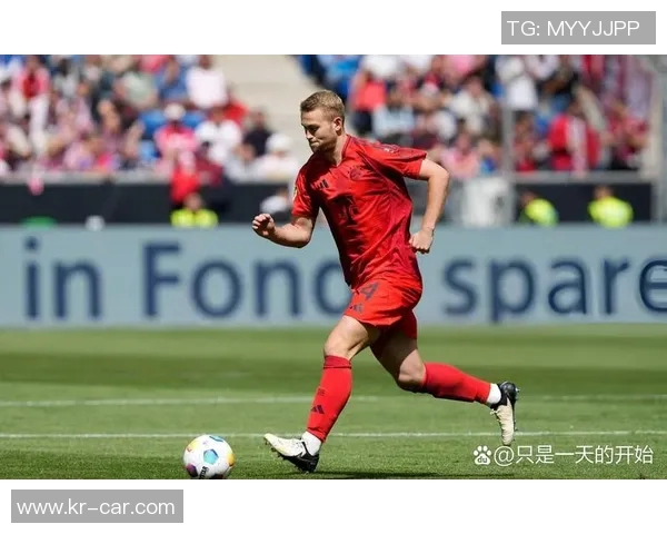 德里赫特出席公益活动，传递关爱之心感动万千球迷