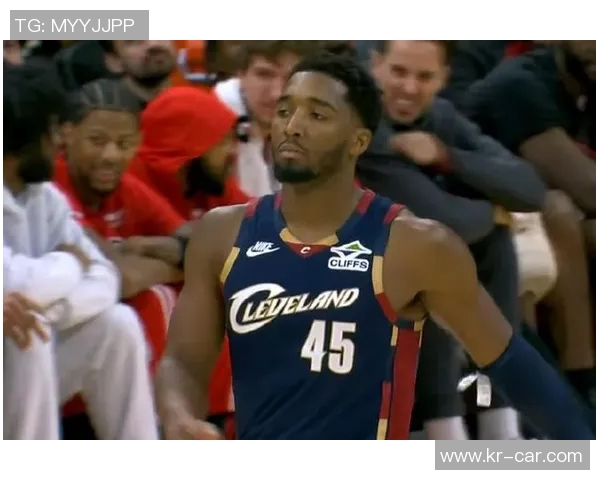 爵士不敌开拓者，米切尔状态下滑