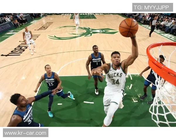 森林狼队在主场击败雄鹿队：一场震撼心灵的篮球盛宴